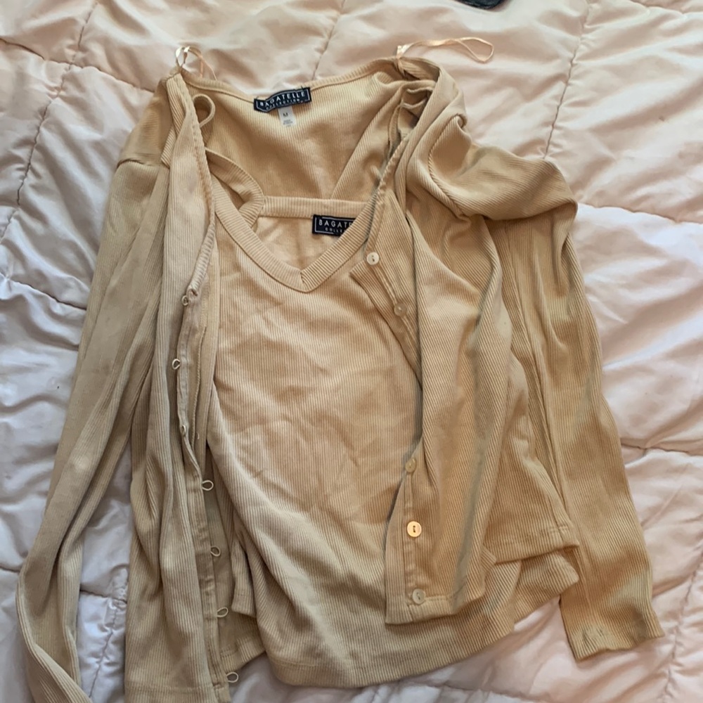Matching tan sweater and tank top from Bagatelle Medium